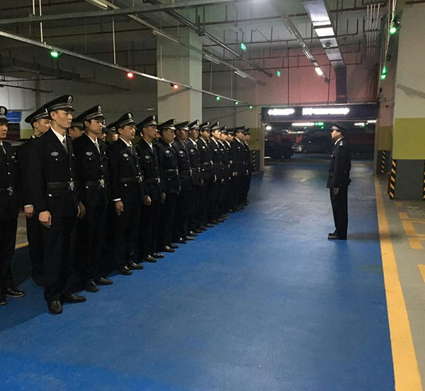 成人精品水蜜桃